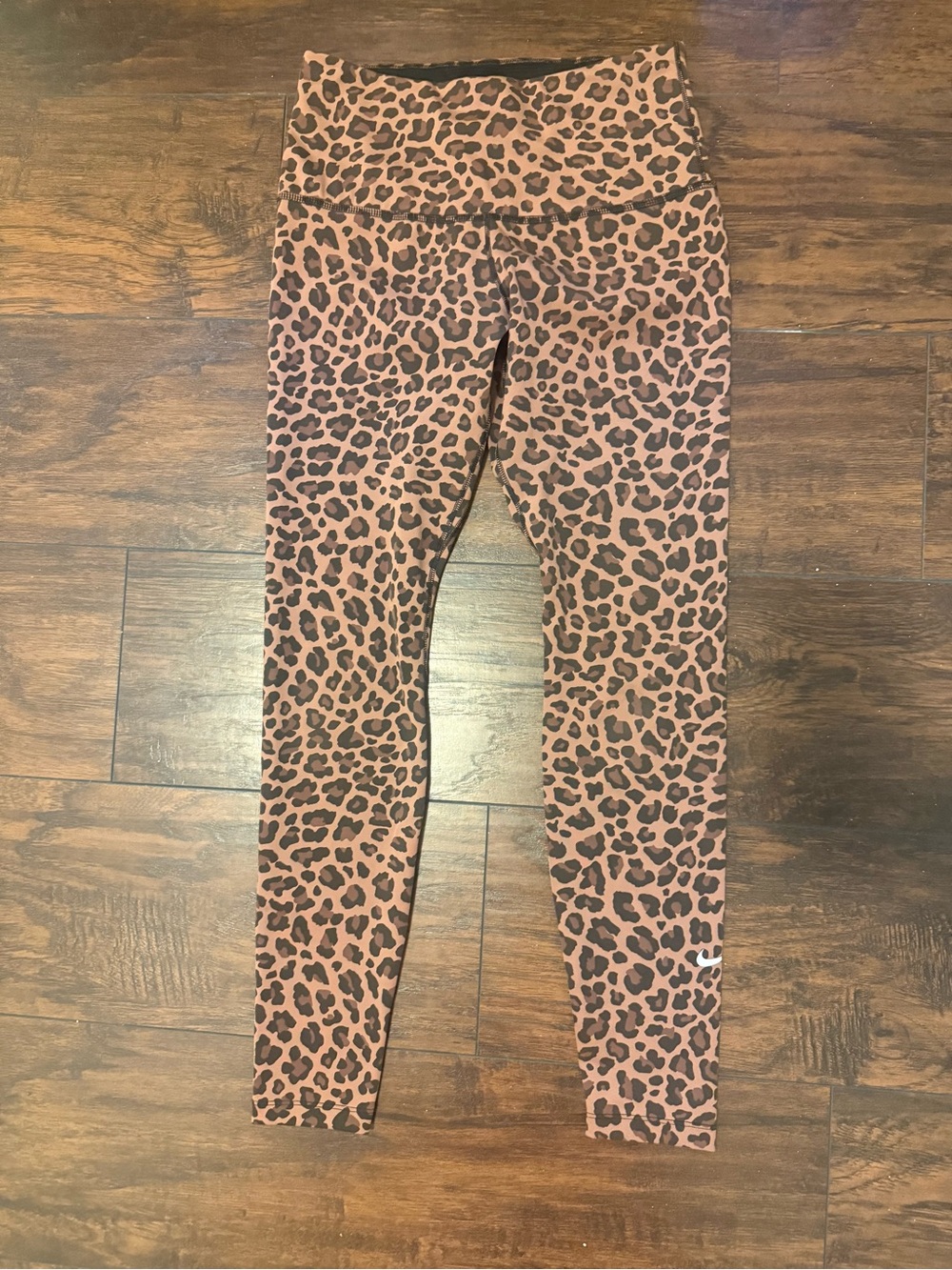 Nike Women's Leopard Print Leggings - Small